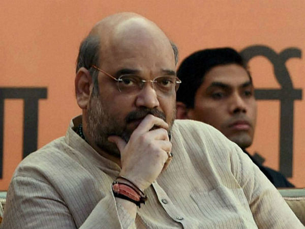 OROP vs ODOMOS: Amit Shahs Dig Draws Omar Abdullahs Counter-Attack OROP vs ODOMOS: Amit Shahs Dig Draws Omar Abdullahs Counter-Attack