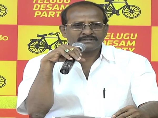 చంద్రబాబుకు ప్రపంచవ్యాప్తంగా పేరు, మోడీకి ఈర్ష్య
