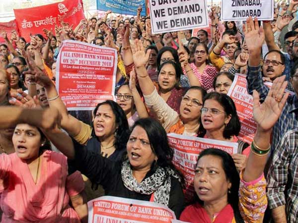 వారంలో రెండు.. నెల వ్యవధిలో మూడు