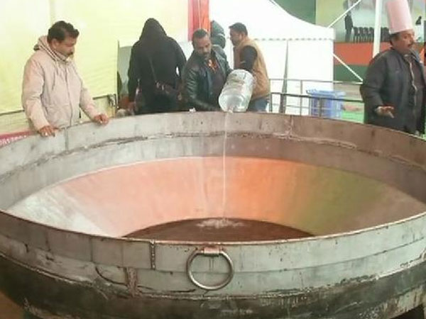 With eye on world record and Dalit voters, BJP gets 5,000 kg of khichdi cooked for Amit Shah’s Delhi rally With eye on world record and Dalit voters, BJP gets 5,000 kg of khichdi cooked for Amit Shah’s Delhi rally