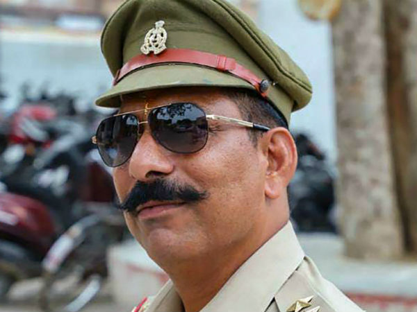 Help Pours in for Slain Bulandshahr Cops Family as UP Police Donate Rs 70 Lakh Help Pours in for Slain Bulandshahr Cops Family as UP Police Donate Rs 70 Lakh
