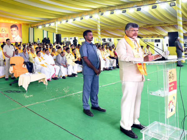 బీసిల కోసం వైయస్ ఏమీ చేయలేదు..! బీసి సంక్షేమం కోసం కట్టుబడి ఉంది టీడిపీనే..!!