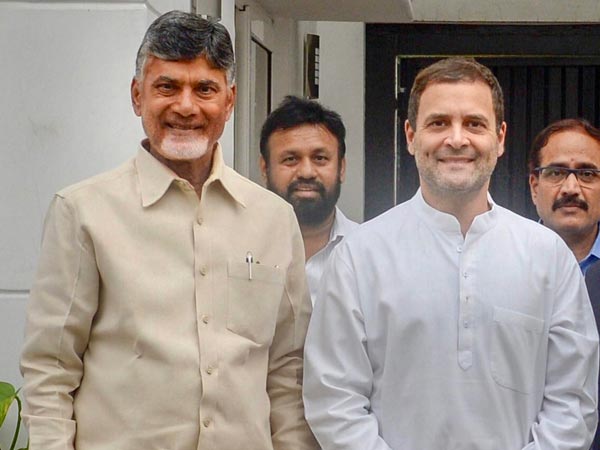 Chandrababu meet Rahul Gandhi : CBI attacks main issue.. Chandrababu meet Rahul Gandhi : CBI attacks main issue..