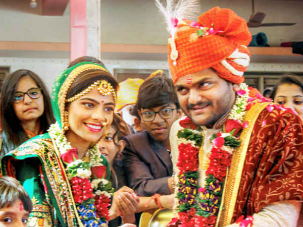 hardik patel got married with childhood friend kinjal parikh hardik patel got married with childhood friend kinjal parikh