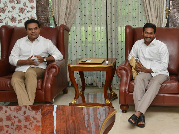 జగన్ అదే విధంగా ఆలోచిస్తున్నారు