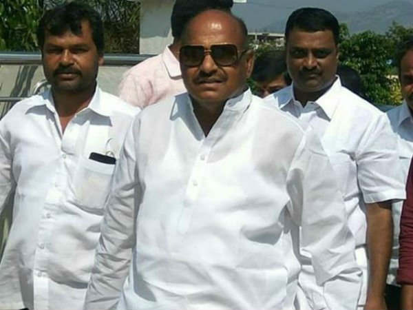 జేసి బ్రదర్స్ ఔట్.. రాజకీయంగా ఎవరికి నష్టం..!