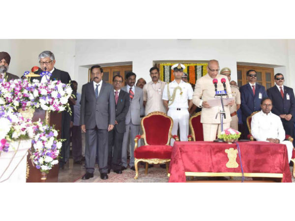 telangana high court started, cj and 12 justice taken oath telangana high court started, cj and 12 justice taken oath