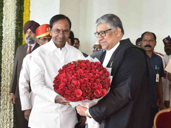 telangana high court started, cj and 12 justice taken oath telangana high court started, cj and 12 justice taken oath