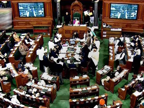 పారికర్ బెడ్రూంలో రాఫెల్ ఫైలు