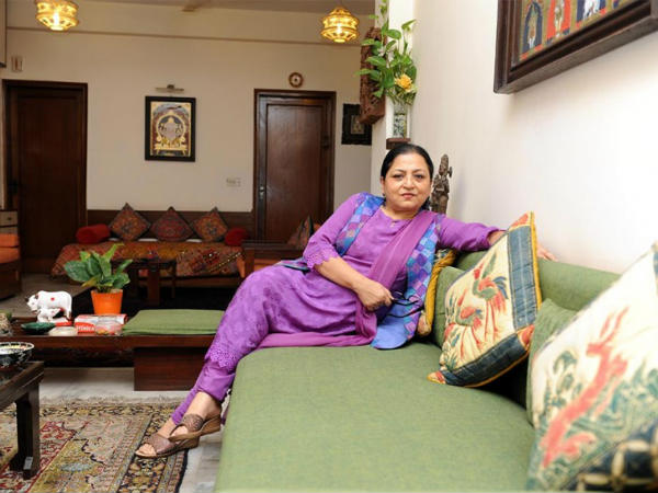 ఓ ట్వీట్కు సమాధానంగా సెక్స్ ట్వీట్ చేసిన మధు కిష్వార్