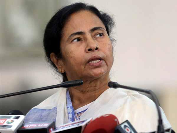 కేంద్ర ప్రభుత్వ పథకాలకు రాష్ట్రంలో పేర్లు మార్చిన మమత