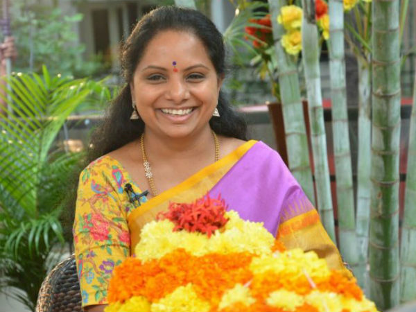 కేటీఆర్ వి బాద్యతాయుత రాజకీయాలు..! కేంద్ర నిధుల కోసమే ఎక్కువ ఎంపీలు గెలవాలంటున్న కవిత..!!