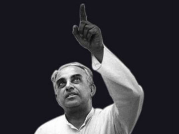 జేపీ ఉద్యమంలో కీలకంగా మారిన నానాజీ