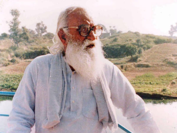 నానాజీ మరణాంతరం వరించిన భారత రత్న పురస్కారం