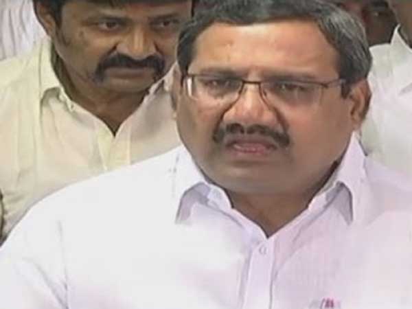 హౌసింగ్ సొసైటీ భూముల కోసం కొత్త నాటకం..! ఏపీఎన్జీవోలపై టీఎన్జీవోలు గరంగరం..!!