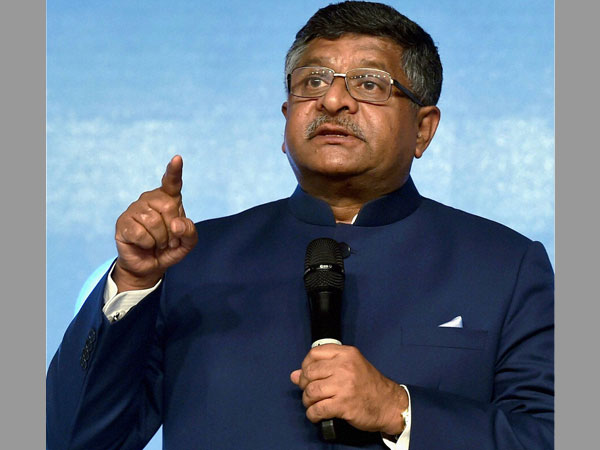 Govt will soon make Aadhaar-driving licence linking mandatory: Ravi Shankar Prasad Govt will soon make Aadhaar-driving licence linking mandatory: Ravi Shankar Prasad
