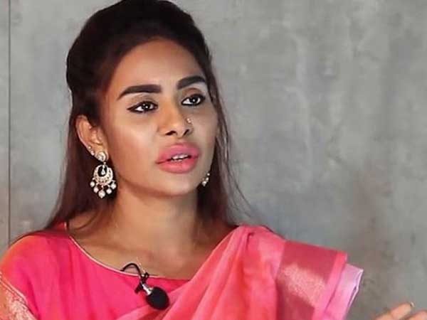 చిరంజీవికంటే జగన్ సీనియర్, అలాంటి వ్యక్తిని అనే స్థాయి ఉందా