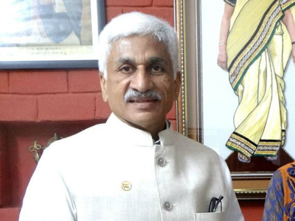 బలమైన నేతలకోసం వల..! బాబు వ్యతిరేకులు ఎవరికైనా పదవులు ఇవ్వడానికి సై..!!