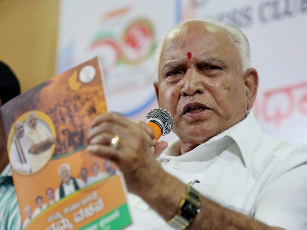 ఎమ్మెల్యేల తిరుగుబాటు