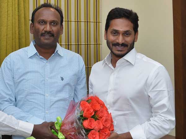 చంద్రబాబుతో భేటీ