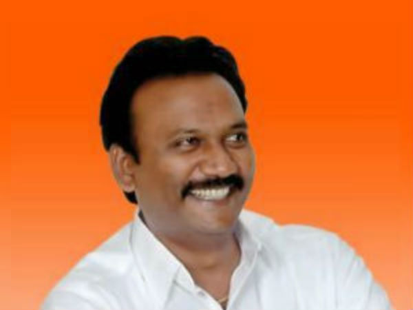 2014 లో స్వతంత్ర అభ్యర్ధిగా..