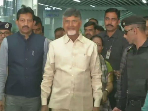 chandrababu naidu arrives kolkata. He meet his counterpart mamatha benerjee chandrababu naidu arrives kolkata. He meet his counterpart mamatha benerjee