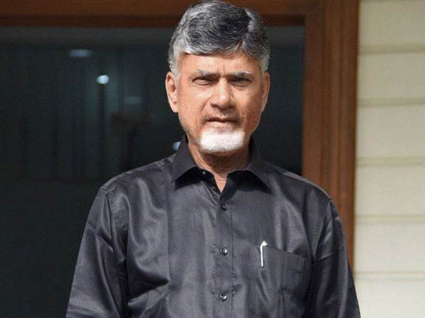 గురువుకు పంగనామాలు పెట్టారు
