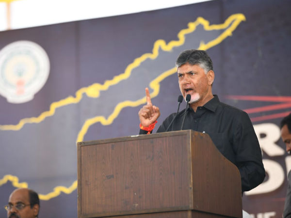 మోడీకి భయపడి ఇంట్లో కూర్చుంటే ప్రజాస్వామ్యమే మిగలదు