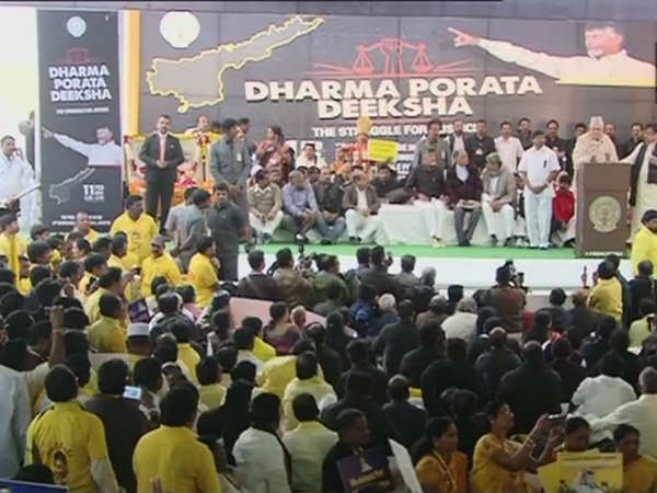 ఖరీదైన హోటళ్లు లో వసతి..