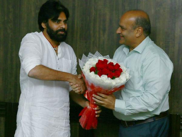 పార్టీలోకి రాగానే కీలక పదవి