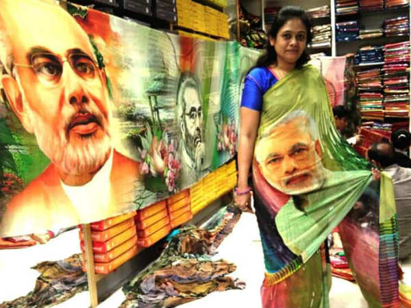 మోడీ ఫోటోతో చీరెలు
