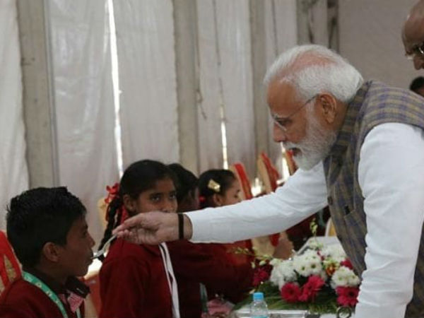 PM Modi Serves 3 Billionth Akshaya Patra Meal Today In Vrindavan PM Modi Serves 3 Billionth Akshaya Patra Meal Today In Vrindavan