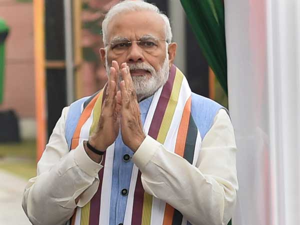 Several injured in stampede at Bengal Modi rally Several injured in stampede at Bengal Modi rally