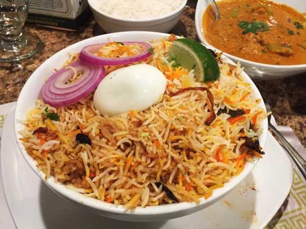 లిమ్కా బుక్ ఆఫ్ రికార్డ్స్తో పాటు బెస్ట్ బిర్యానీ అవార్డు