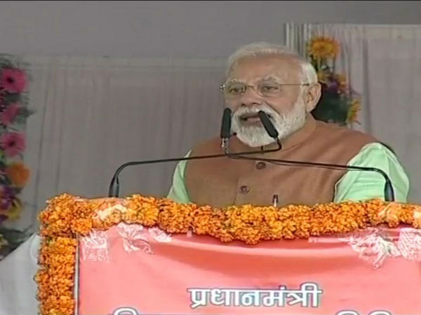 PM Modi Reaches Out to Farmers Ahead of Polls, Launches Rs 75,000 Cr Kisan Scheme From Gorakhpur PM Modi Reaches Out to Farmers Ahead of Polls, Launches Rs 75,000 Cr Kisan Scheme From Gorakhpur