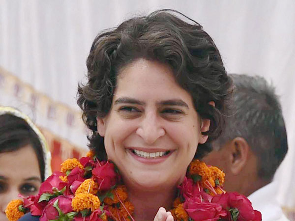 CWC meeting in Vijayawada : Priyanka for AP election campaign.. CWC meeting in Vijayawada : Priyanka for AP election campaign..