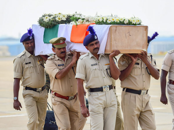 జవాన్ల త్యాగాలు వ్రుధా కావు..! చరిత్రలో నిలుపుతామంటున్న కేంద్రం..!!