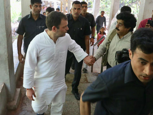 Rahul Gandhi reached Tirumala by walk within 2 hrs Rahul Gandhi reached Tirumala by walk within 2 hrs
