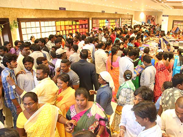 వాణిజ్య ప్రకటనల కన్నా ఇలాంటి ఆఫర్లే మైలేజ్...