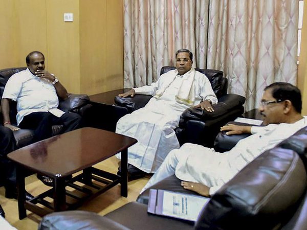 వీడని సంకీర్ణ కష్టాలు