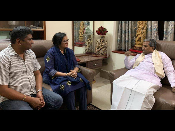 గోడ మీద దీపం పెట్టిన సిద్దూ !