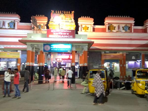 Tirupathi railway station got luxurious waiting rooms like five star hotel Tirupathi railway station got luxurious waiting rooms like five star hotel
