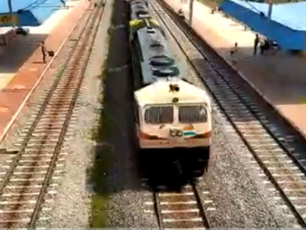 3 Train Rakes With 2-Km-Long goods train towards visakhapatnam port 3 Train Rakes With 2-Km-Long goods train towards visakhapatnam port