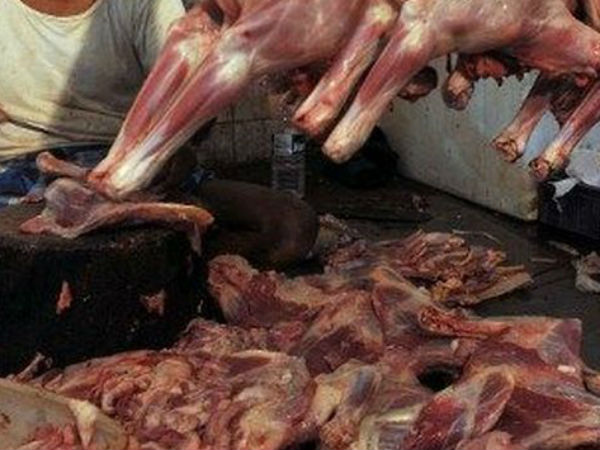 unhealthy, unhygenic mutton and sheep, goat heads suppled to visakha from delhi unhealthy, unhygenic mutton and sheep, goat heads suppled to visakha from delhi