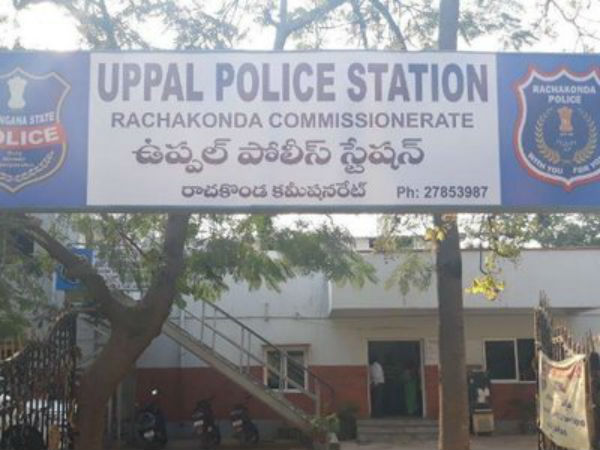 రెచ్చిపోయిన హిజ్రాలు