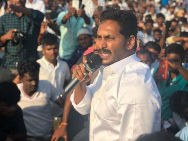 టోపీ వెనుక ఉన్న గుంట నక్కలకు సెల్యూట్ కొట్టవద్దు