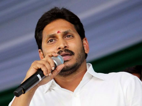 జగన్ పథకాలు కాపీ కొట్టడం చేతకాక
