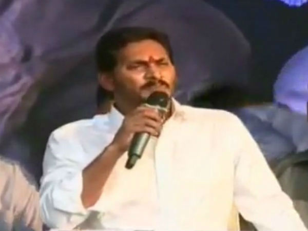 బీసీలు ప్రలోభాలకు లొంగవద్దు