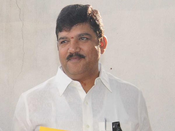 తెరాస కూడా అలా సేవలు వినియోగించుకుంది