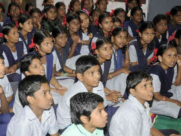డ్రాప్ అవుట్ అవుతున్న వారిని బడి బాట పట్టించే ప్రయత్నం చెయ్యని విద్యా శాఖ